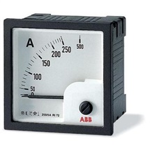 Ampérmetr AMT1-A1-10/72 Přímý se stupnicí do 10 A (72 mm x 72 mm)